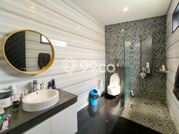 Jual Rumah Luas Megah Dengan View Cantik di Bintaro, Jakarta Selatan Jual Rumah Luas Megah Dengan View Cantik di Bintaro, Jakarta Selatan