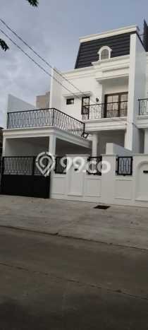 For Sale Rumah 4 Kamar Lokasi Strategis Bagus dan Strategis di Pondok Aren For Sale Rumah 4 Kamar Lokasi Strategis Bagus dan Strategis di Pondok Aren