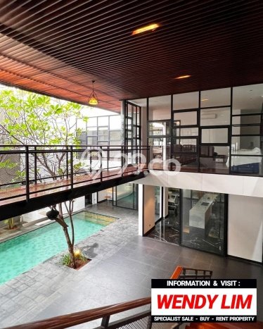 Hunian Eksklusif Dijual LT 650m2 di Menteng, Jakarta Pusat Hunian Eksklusif Dijual LT 650m2 di Menteng, Jakarta Pusat