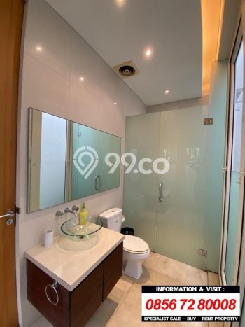 Rumah Eksklusif Siap Huni LT 675m2 di Kebayoran Baru, Jakarta Selatan Rumah Eksklusif Siap Huni LT 675m2 di Kebayoran Baru, Jakarta Selatan