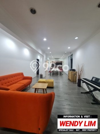 Komersial Usaha Dijual di Kebayoran Baru Jakarta Selatan LT 555m2 & LB 300m2 Komersial Usaha Dijual di Kebayoran Baru Jakarta Selatan LT 555m2 & LB 300m2