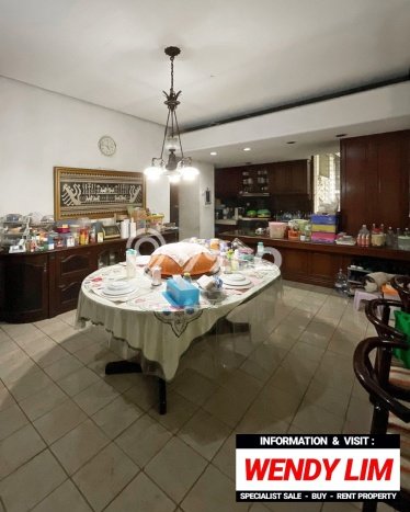 Rumah Luxury di Jakarta Selatan Lokasi Strategis Kondisi Baik Rumah Luxury di Jakarta Selatan Lokasi Strategis Kondisi Baik
