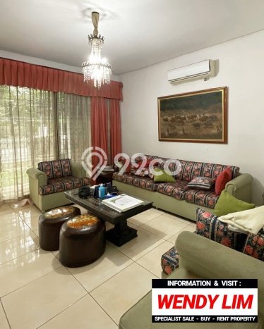 Rumah Luxury di Jakarta Selatan Lokasi Strategis Kondisi Baik Rumah Luxury di Jakarta Selatan Lokasi Strategis Kondisi Baik