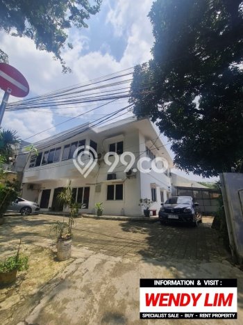 Dijual Hunian Mewah dengan Fasilitas Sekitar Komplit di Kebayoran Baru, Jakarta Selatan Dijual Hunian Mewah dengan Fasilitas Sekitar Komplit di Kebayoran Baru, Jakarta Selatan