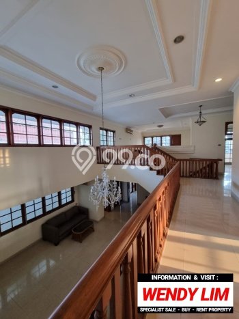 Rumah Elit LB 400m2 Siap Huni Desain Elegan di Pondok Indah, Jakarta Selatan Rumah Elit LB 400m2 Siap Huni Desain Elegan di Pondok Indah, Jakarta Selatan