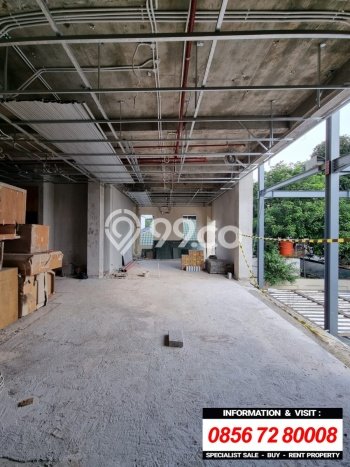 Unit Ruko Dijual di Jakarta Selatan LT 1890m2 & LB 1500m2 Unit Ruko Dijual di Jakarta Selatan LT 1890m2 & LB 1500m2