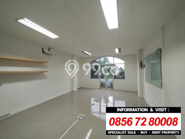 Dijual! Ruko di Senayan Jakarta Selatan LT 75m2 / LB 300m2 Kawasan Bisnis Dijual! Ruko di Senayan Jakarta Selatan LT 75m2 / LB 300m2 Kawasan Bisnis