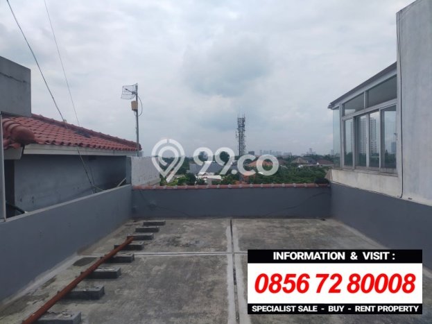 Dijual! Ruko di Senayan Jakarta Selatan LT 75m2 / LB 300m2 Kawasan Bisnis Dijual! Ruko di Senayan Jakarta Selatan LT 75m2 / LB 300m2 Kawasan Bisnis