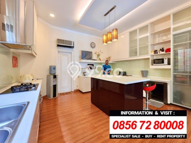 Rumah Elit Modern Siap Huni di Pondok Indah Jakarta Selatan Rumah Elit Modern Siap Huni di Pondok Indah Jakarta Selatan