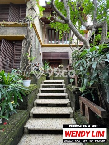 Rumah Elit Modern Siap Huni di Pondok Indah Jakarta Selatan Rumah Elit Modern Siap Huni di Pondok Indah Jakarta Selatan