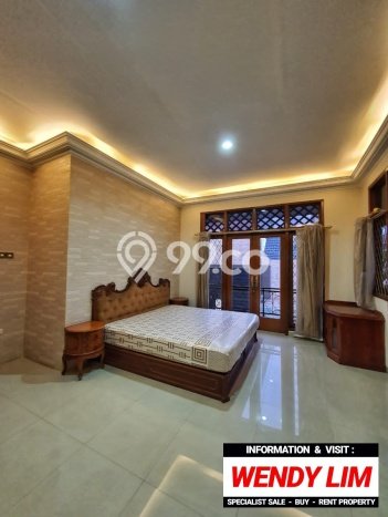 Siap Huni Rumah Mewah 5 Kamar di Kebayoran Baru Dekat ke Mana Saja Siap Huni Rumah Mewah 5 Kamar di Kebayoran Baru Dekat ke Mana Saja
