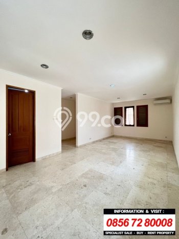 For Sale! Luxury House LT 364m2 Desain Elegan di Ampera For Sale! Luxury House LT 364m2 Desain Elegan di Ampera