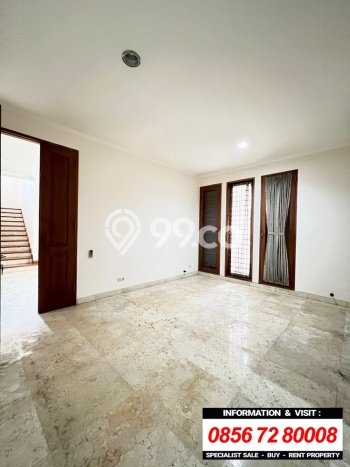 For Sale! Luxury House LT 364m2 Desain Elegan di Ampera For Sale! Luxury House LT 364m2 Desain Elegan di Ampera