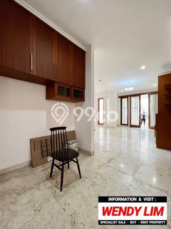 For Sale! Luxury House LT 364m2 Desain Elegan di Ampera For Sale! Luxury House LT 364m2 Desain Elegan di Ampera