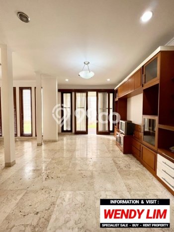 For Sale! Luxury House LT 364m2 Desain Elegan di Ampera For Sale! Luxury House LT 364m2 Desain Elegan di Ampera