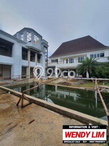 Ready to Use! Luxury House LT 1500m2 Desain Modern di Kemang Ready to Use! Luxury House LT 1500m2 Desain Modern di Kemang