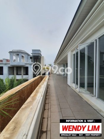 Ready to Use! Luxury House LT 1500m2 Desain Modern di Kemang Ready to Use! Luxury House LT 1500m2 Desain Modern di Kemang