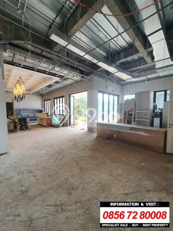 Ready to Use! Luxury House LT 1500m2 Desain Modern di Kemang Ready to Use! Luxury House LT 1500m2 Desain Modern di Kemang