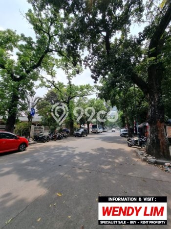Area Ramai! Ruko Dijual di Kebayoran Baru untuk Bisnis Luas Bangunan 2000m2 Area Ramai! Ruko Dijual di Kebayoran Baru untuk Bisnis Luas Bangunan 2000m2