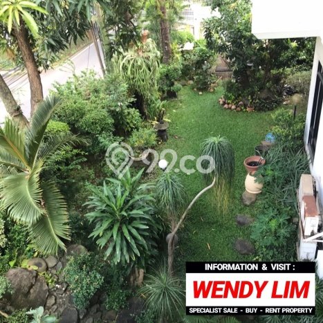 Rumah Mewah LB 500m2 Siap Huni Desain Elegan di Simprug, Jakarta Selatan Rumah Mewah LB 500m2 Siap Huni Desain Elegan di Simprug, Jakarta Selatan
