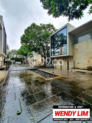 For Sale! Luxury House LT 1160m2 Desain Elegan di Kemang For Sale! Luxury House LT 1160m2 Desain Elegan di Kemang