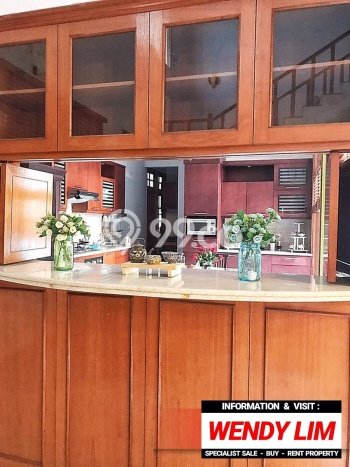 Siap Huni Hunian Elit 5 Kamar di Kebayoran Baru Dekat ke Mana Saja Siap Huni Hunian Elit 5 Kamar di Kebayoran Baru Dekat ke Mana Saja