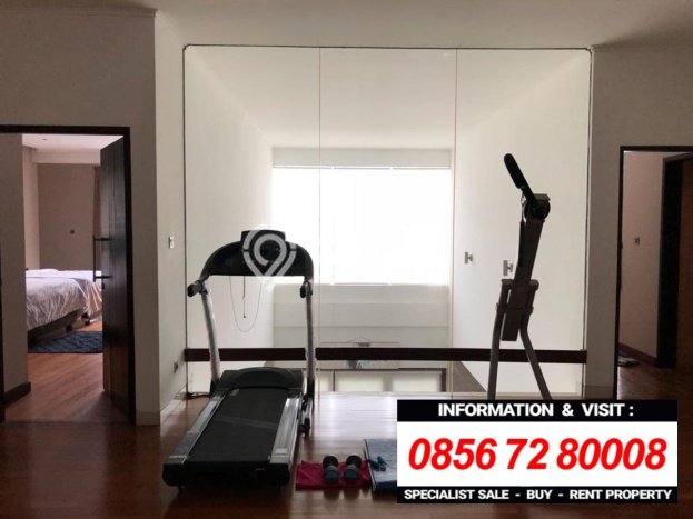 For Sale! Premium House LT 453m2 Desain Elegan di Kemang For Sale! Premium House LT 453m2 Desain Elegan di Kemang