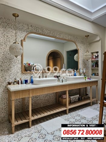 For Sale! Premium House LT 1620m2 Desain Elegan di Pondok Indah For Sale! Premium House LT 1620m2 Desain Elegan di Pondok Indah