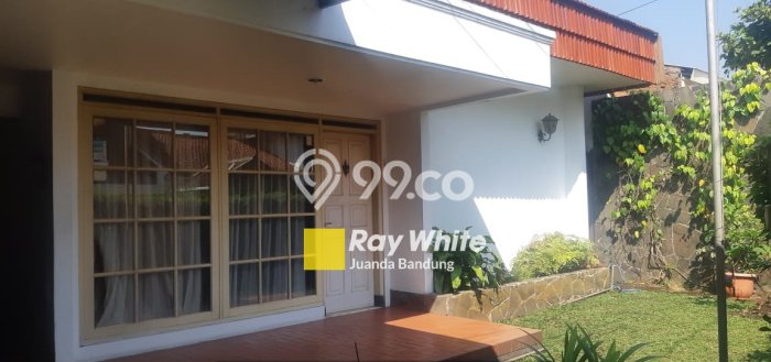 Rumah Minimalis 5 Kamar LT 233m2 di Buah Batu Rumah Minimalis 5 Kamar LT 233m2 di Buah Batu
