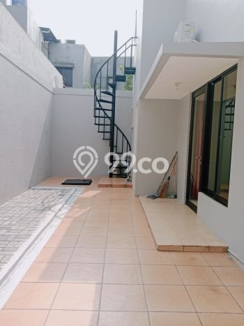 For Sale! Luxury House LT 180m2 Desain Modern di Gading Serpong For Sale! Luxury House LT 180m2 Desain Modern di Gading Serpong