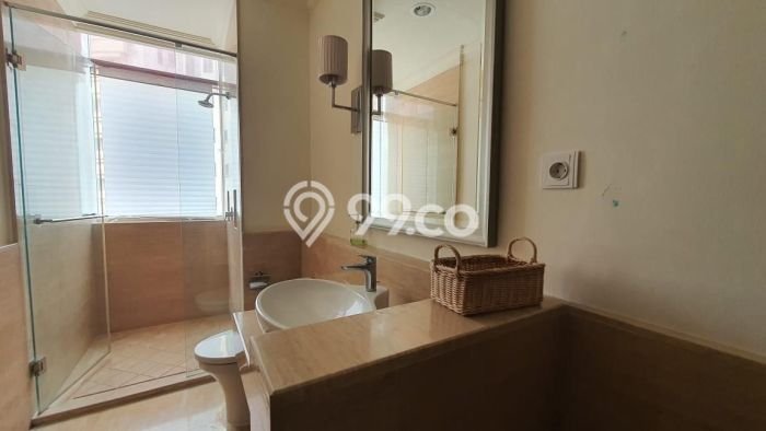 Sewa Hunian Apartemen Strategis di Kebayoran Lama, 3 Kamar Tidur, Luas 195m2m² Sewa Hunian Apartemen Strategis di Kebayoran Lama, 3 Kamar Tidur, Luas 195m2m²