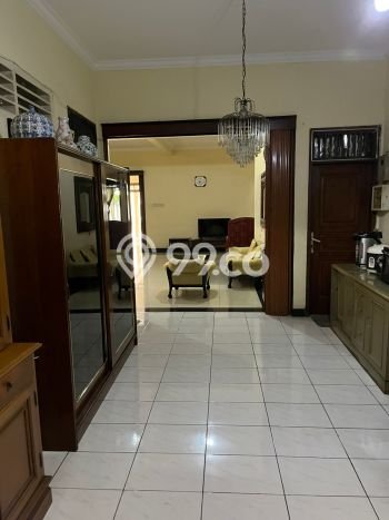 Hunian Eksklusif Siap Huni LT 310m2 di Jatinegara, Jakarta Timur Hunian Eksklusif Siap Huni LT 310m2 di Jatinegara, Jakarta Timur