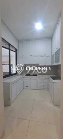 Rumah kawasan Kota Wisata, Ready, 4 KM, Akses Kota Wisata, Jakarta Timur, Jakarta Timur, Luas 200m² Bangunan 220m² Rumah kawasan Kota Wisata, Ready, 4 KM, Akses Kota Wisata, Jakarta Timur, Jakarta Timur, Luas 200m² Bangunan 220m²