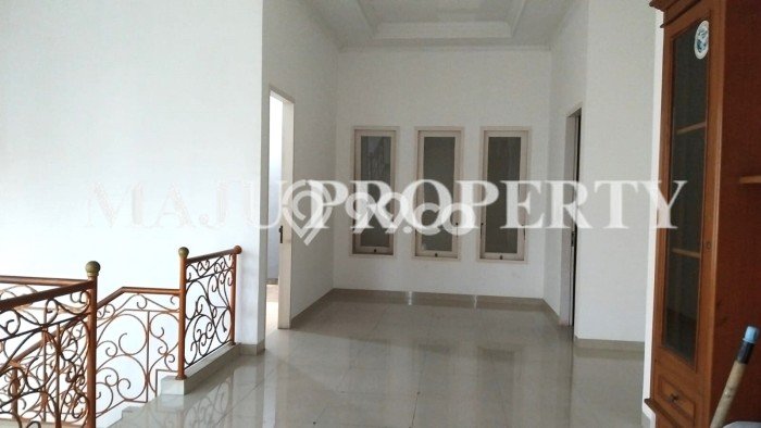 Rumah sewa siap pakai 4 Kamar Tidur di Citra Grand, Jakarta Timur Rumah sewa siap pakai 4 Kamar Tidur di Citra Grand, Jakarta Timur