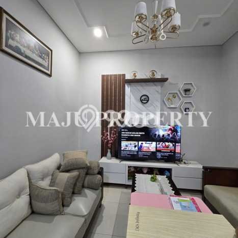 HOT DEAL! Rumah Premium area Kota Wisata, Jakarta Timur, LT 159m² LB 190m² HOT DEAL! Rumah Premium area Kota Wisata, Jakarta Timur, LT 159m² LB 190m²