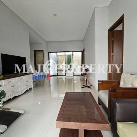 HOT DEAL! Rumah Premium area Kota Wisata, Jakarta Timur, LT 159m² LB 190m² HOT DEAL! Rumah Premium area Kota Wisata, Jakarta Timur, LT 159m² LB 190m²