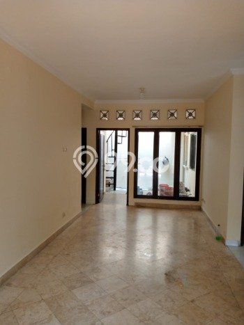 Rumah area , 2 KM, Lingkungan Berkembang Rumah area , 2 KM, Lingkungan Berkembang