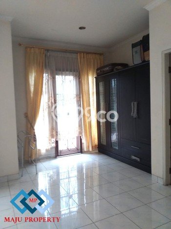 For Sale! Luxury House LT 250m2 Desain Elegan di Cibubur For Sale! Luxury House LT 250m2 Desain Elegan di Cibubur
