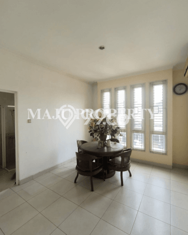 Rumah Luxury Modern Siap Huni di Kota Wisata Jakarta Timur Rumah Luxury Modern Siap Huni di Kota Wisata Jakarta Timur