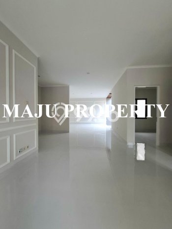 Jual Rumah Eksklusif 3 KT di Kota Wisata, Jakarta Timur Jual Rumah Eksklusif 3 KT di Kota Wisata, Jakarta Timur
