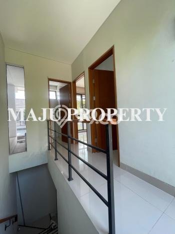 Jual Rumah Eksklusif 3 KT di Cibubur, Bekasi Jual Rumah Eksklusif 3 KT di Cibubur, Bekasi