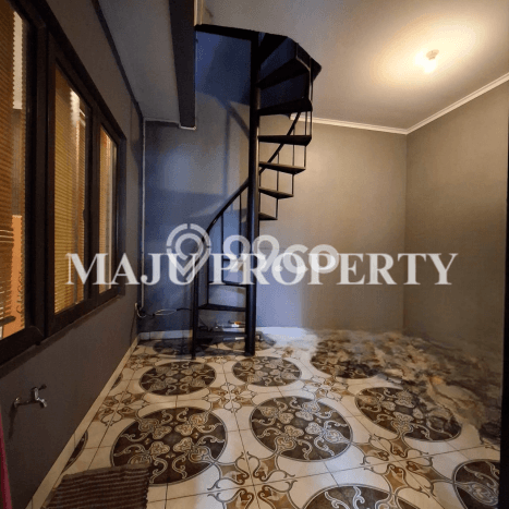 Rumah Modern 3 KT di Cibubur Depok Full Furnished Rumah Modern 3 KT di Cibubur Depok Full Furnished