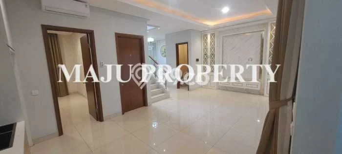 Rumah kawasan Kota Wisata, Ready, 4 KM, Akses Kota Wisata, Jakarta Timur, Jakarta Timur, Luas 200m² Bangunan 220m² Rumah kawasan Kota Wisata, Ready, 4 KM, Akses Kota Wisata, Jakarta Timur, Jakarta Timur, Luas 200m² Bangunan 220m²