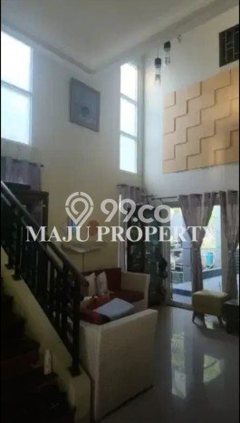 Rumah Elit LB 252m2 Siap Huni Desain Elegan di Cibubur, Bekasi Rumah Elit LB 252m2 Siap Huni Desain Elegan di Cibubur, Bekasi
