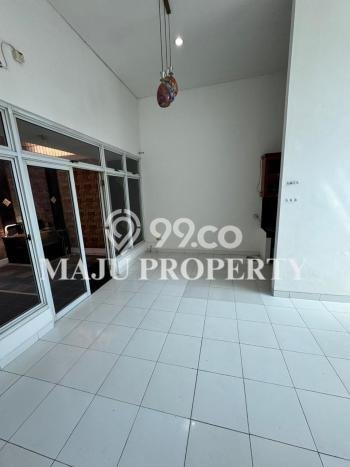 Disewakan! Rumah 2 Kamar Tidur &
2 Kamar Mandi di Citra Grand, Jakarta Timur Disewakan! Rumah 2 Kamar Tidur &
2 Kamar Mandi di Citra Grand, Jakarta Timur