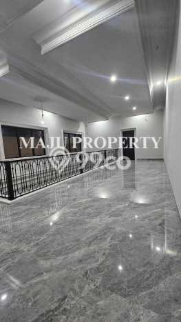 Rumah Elit LB 450m2 Siap Huni Desain Elegan di Kota Wisata, Bogor Rumah Elit LB 450m2 Siap Huni Desain Elegan di Kota Wisata, Bogor