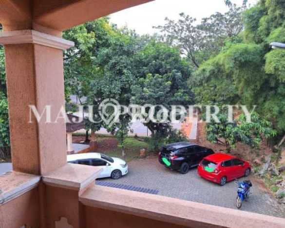 Rumah Minimalis 6 Kamar LT 300m2 di Cibubur Rumah Minimalis 6 Kamar LT 300m2 di Cibubur