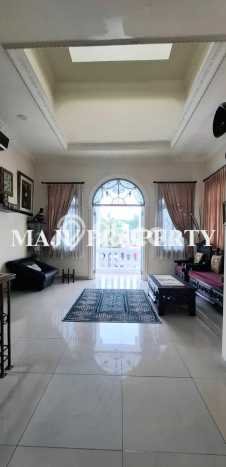 Rumah Luxury Modern Siap Huni di Legenda Wisata Jakarta Timur Rumah Luxury Modern Siap Huni di Legenda Wisata Jakarta Timur