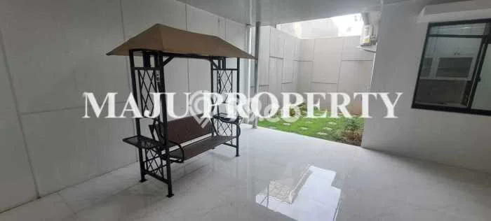 Rumah kawasan Kota Wisata, Ready, 4 KM, Akses Kota Wisata, Jakarta Timur, Jakarta Timur, Luas 200m² Bangunan 220m² Rumah kawasan Kota Wisata, Ready, 4 KM, Akses Kota Wisata, Jakarta Timur, Jakarta Timur, Luas 200m² Bangunan 220m²