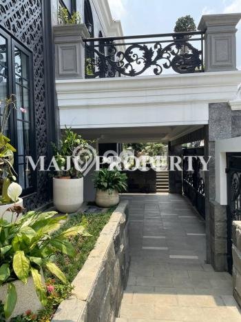 Rumah Luxury Modern Tanpa Renovasi di Cibubur Bekasi Rumah Luxury Modern Tanpa Renovasi di Cibubur Bekasi